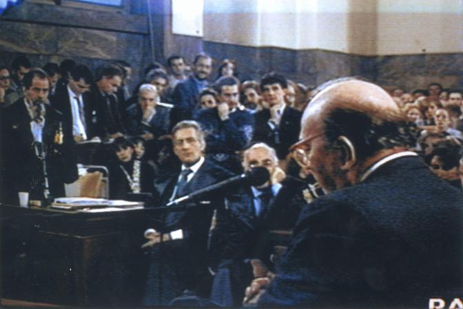 perch-nessuno-indag-sui-fatti-denunciati-da-craxi-al-processo-enimont